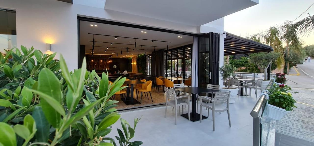 Ionian Hotel Ksamil Esterno foto