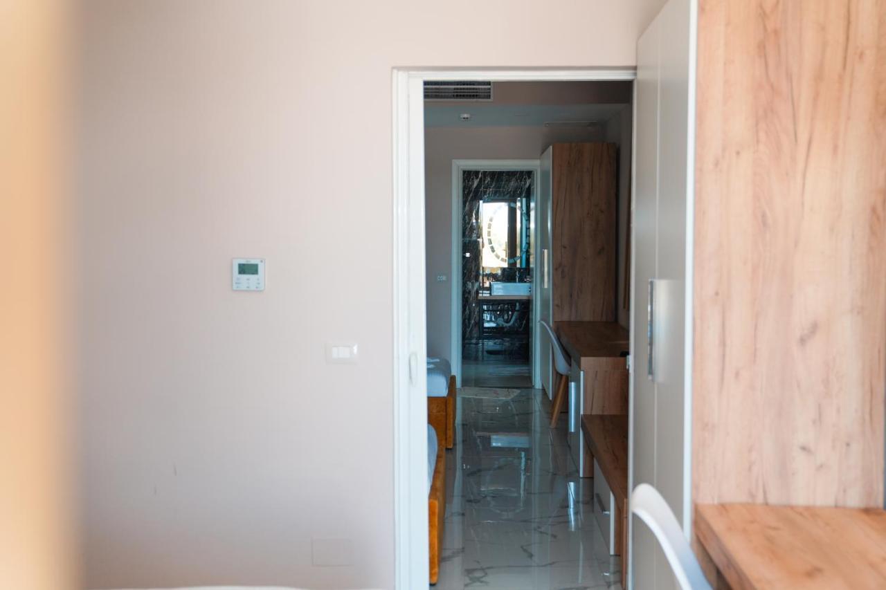 Ionian Hotel Ksamil Esterno foto