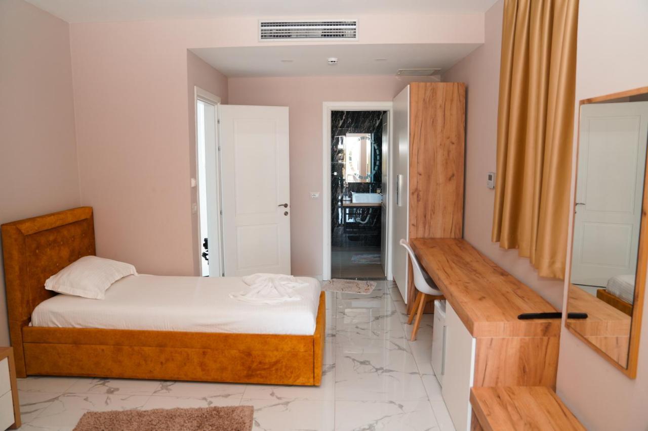 Ionian Hotel Ksamil Esterno foto