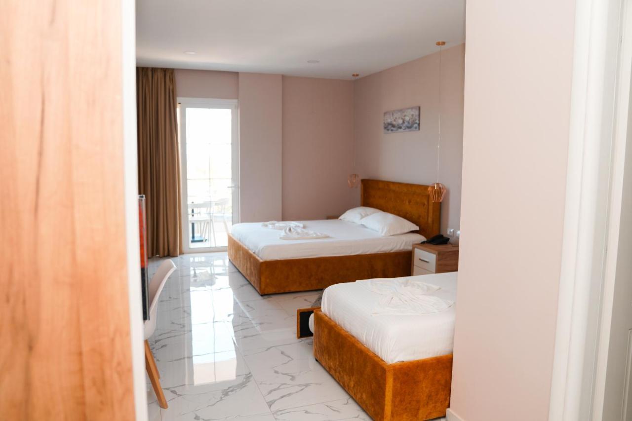 Ionian Hotel Ksamil Esterno foto