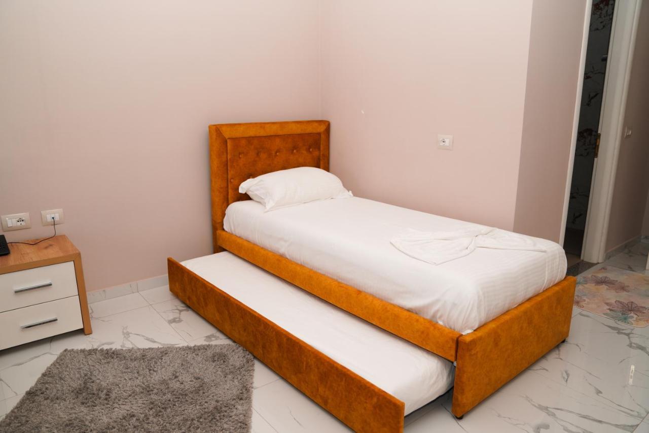 Ionian Hotel Ksamil Esterno foto