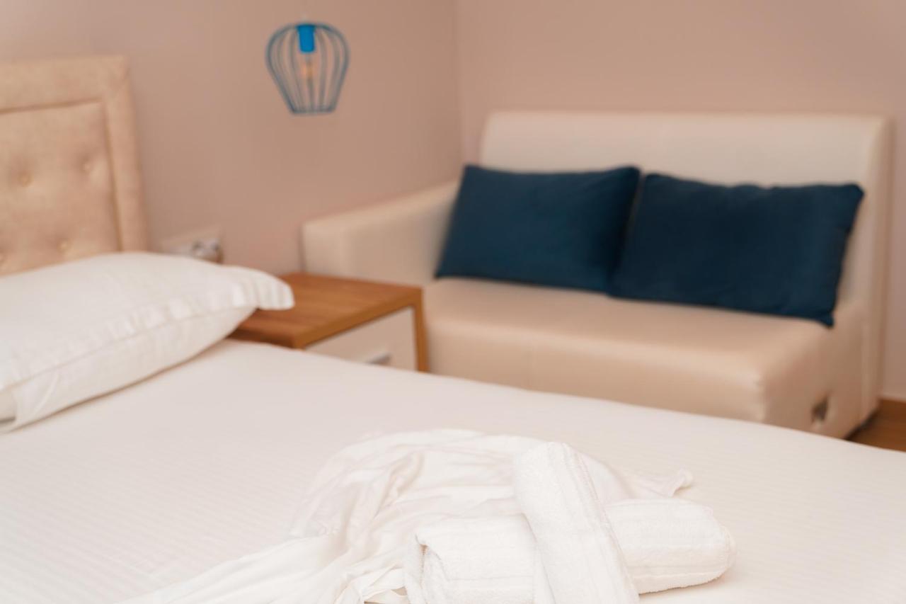 Ionian Hotel Ksamil Esterno foto