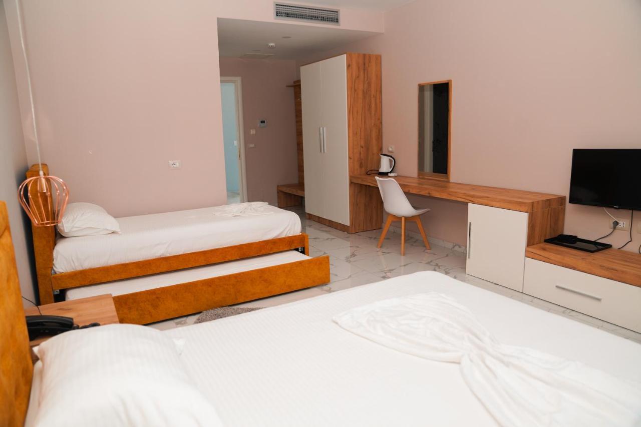 Ionian Hotel Ksamil Esterno foto