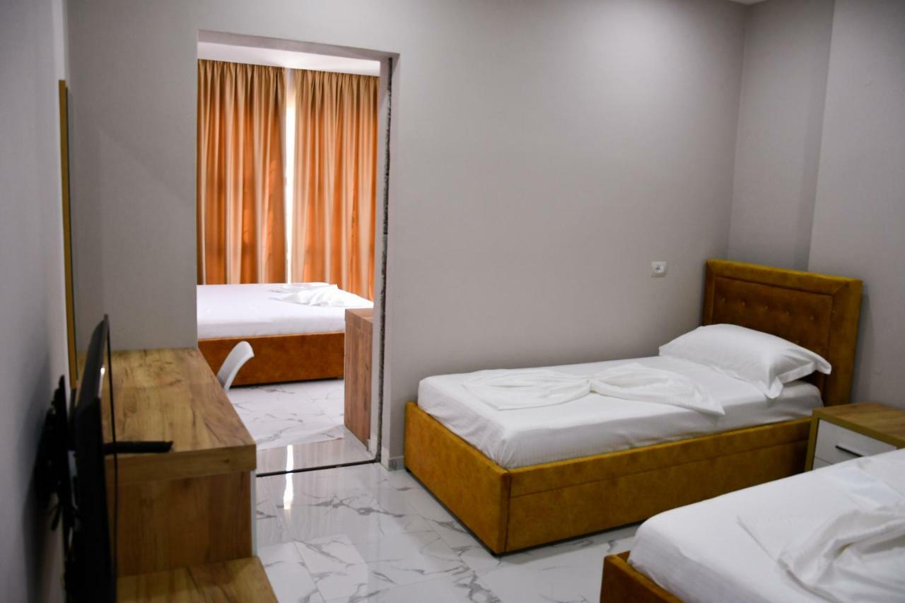 Ionian Hotel Ksamil Esterno foto
